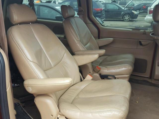 1C4GP54L0YB592236 - 2000 CHRYSLER TOWN & COU Qırmızı foto 6