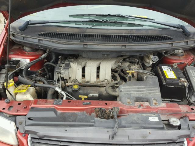 1C4GP54L0YB592236 - 2000 CHRYSLER TOWN & COU RED photo 7