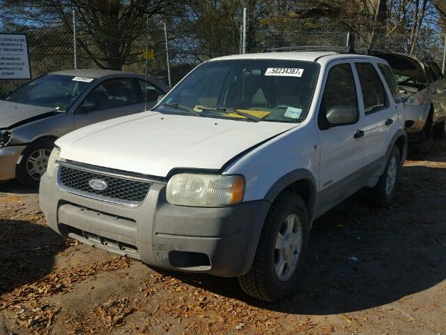 1FMYU04132KB65344 - 2002 FORD ESCAPE XLT WHITE photo 2