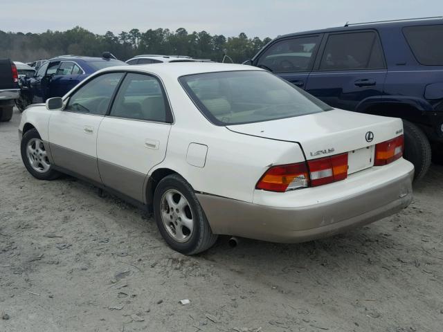 JT8BF22G8V0058523 - 1997 LEXUS ES 300 WHITE photo 3