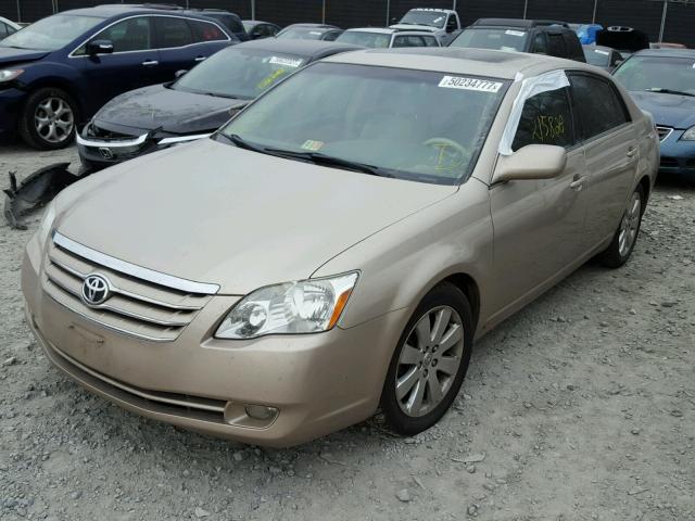 4T1BK36B15U052861 - 2005 TOYOTA AVALON XL TAN photo 2