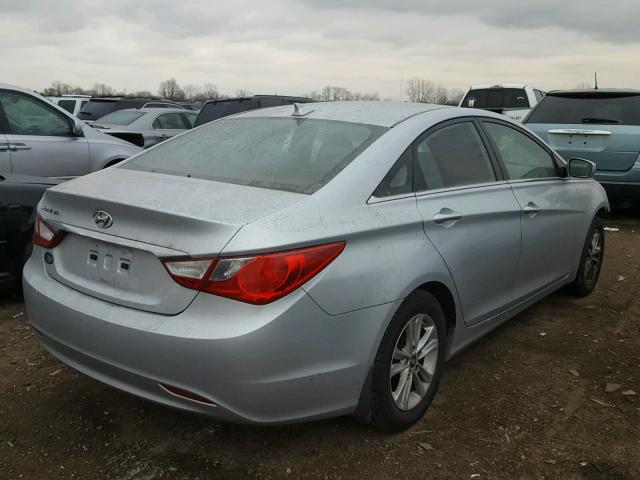 5NPEB4AC8DH598136 - 2013 HYUNDAI SONATA GLS SILVER photo 4