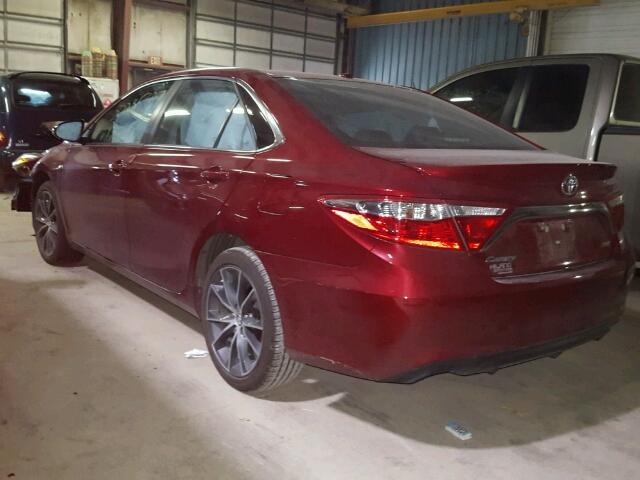 4T1BF1FK4GU525258 - 2016 TOYOTA CAMRY LE RED photo 3