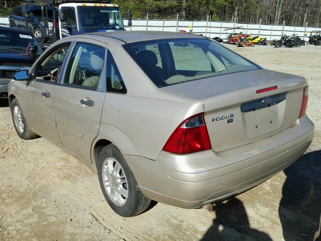 1FAFP34N17W272633 - 2007 FORD FOCUS ZX4 TAN photo 3