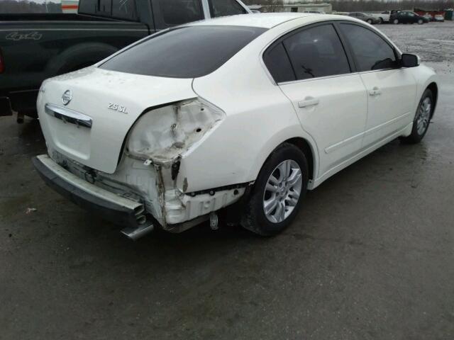 1N4AL2AP1AN500973 - 2010 NISSAN ALTIMA BAS WHITE photo 4