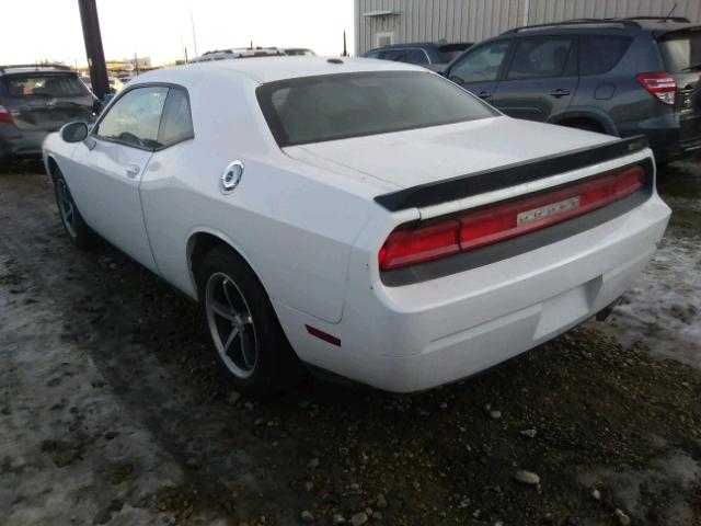 2B3CJ4DG1BH516862 - 2011 DODGE CHALLENGER WHITE photo 3