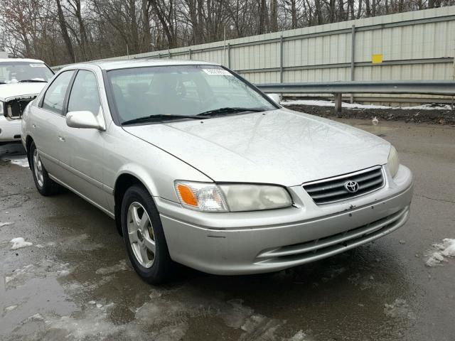 JT2BG22K1Y0451991 - 2000 TOYOTA CAMRY CE SILVER photo 1