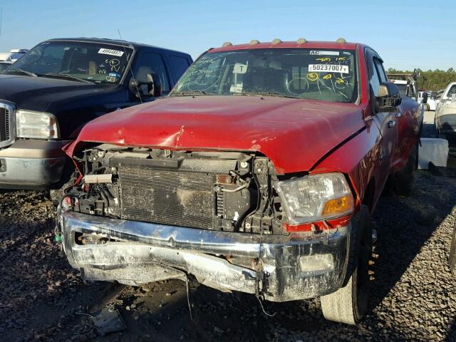 3D73Y4CL7BG585490 - 2011 DODGE RAM 3500 RED photo 2