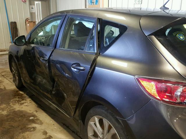 JM1BL1K52B1486676 - 2011 MAZDA 3 S GRAY photo 9