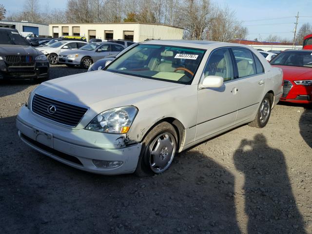 JTHBN30F920075510 - 2002 LEXUS LS 430 WHITE photo 2