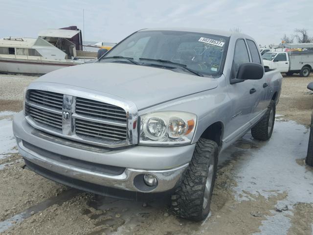 1D7HU18P67S181737 - 2007 DODGE RAM 1500 S SILVER photo 2