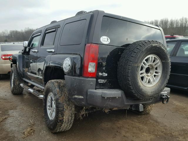 5GTDN136168105769 - 2006 HUMMER H3 BLACK photo 3