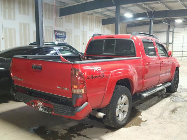 5TEMU52N85Z118252 - 2005 TOYOTA TACOMA DOU RED photo 4