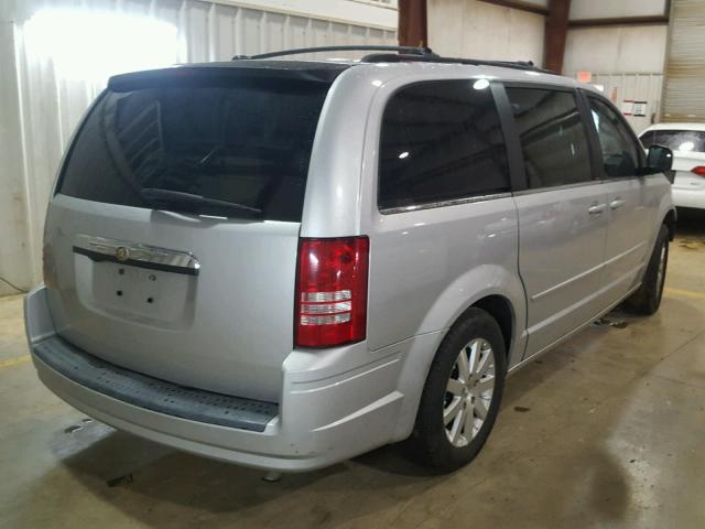 2A8HR54P48R134680 - 2008 CHRYSLER TOWN & COU SILVER photo 4