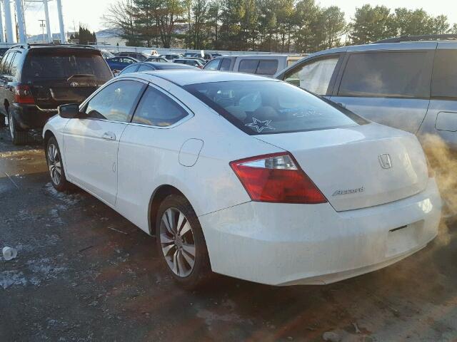 1HGCS12318A029700 - 2008 HONDA ACCORD LX- WHITE photo 3