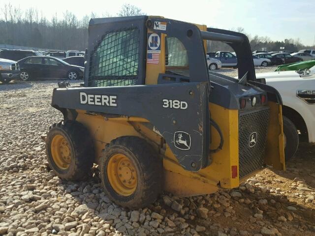 1T0318DJCA0193071 - 2010 JOHN DEERE TRACTOR YELLOW photo 3