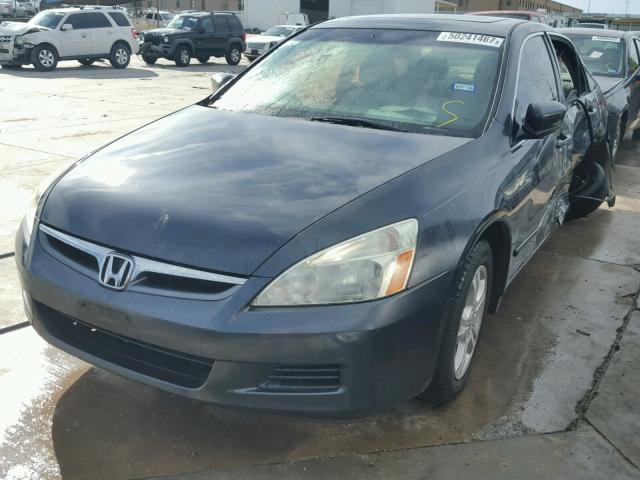 1HGCM56706A118220 - 2006 HONDA ACCORD EX GRAY photo 2