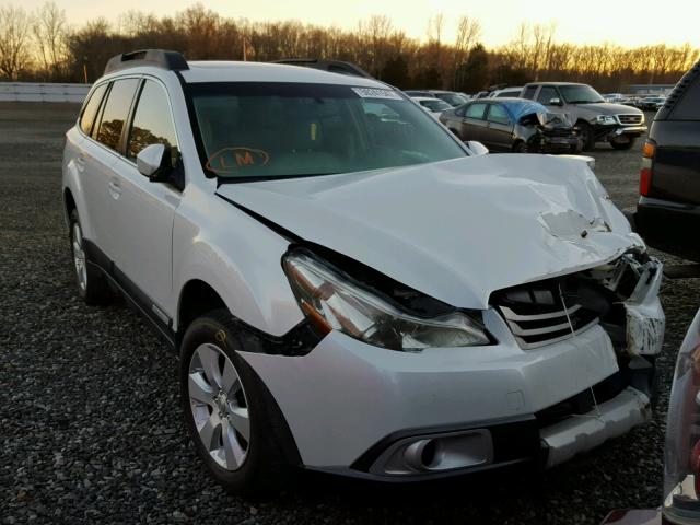 4S4BRCKC1B3331741 - 2011 SUBARU OUTBACK 2. WHITE photo 1