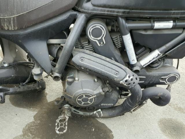 ML015ANM2GT006298 - 2016 DUCATI SCRAMBLER BLACK photo 7