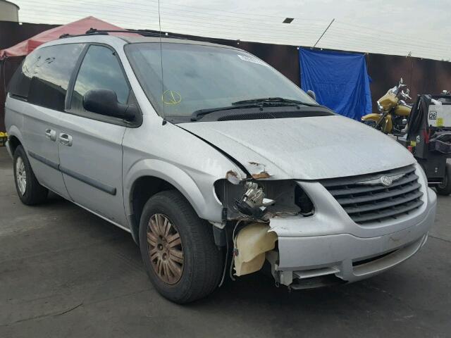 1C4GP45R95B145333 - 2005 CHRYSLER TOWN & COU SILVER photo 1