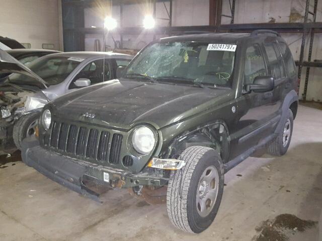 1J4GL48KX7W647476 - 2007 JEEP LIBERTY SP GREEN photo 2