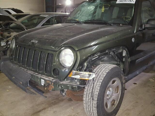 1J4GL48KX7W647476 - 2007 JEEP LIBERTY SP GREEN photo 9