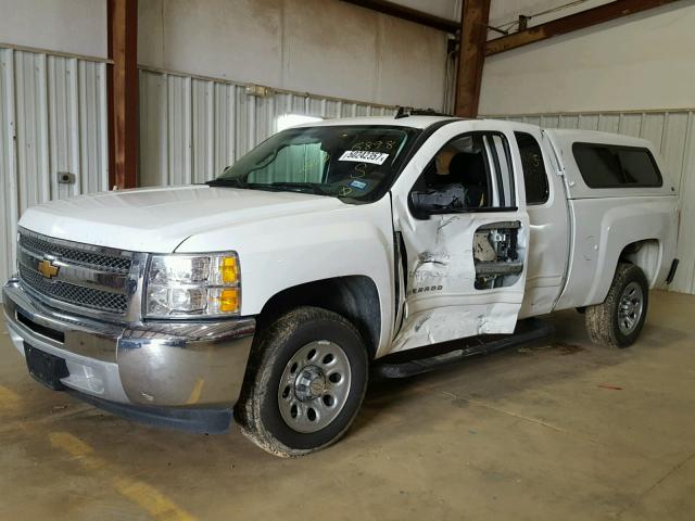 1GCRCREA3CZ165898 - 2012 CHEVROLET SILVERADO WHITE photo 2