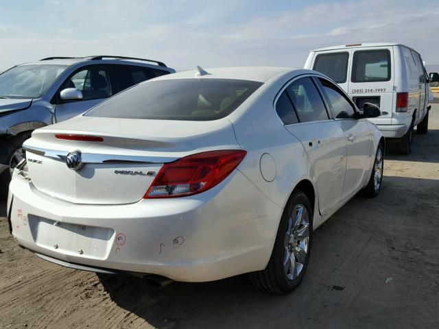 2G4GS5EVXD9247866 - 2013 BUICK REGAL PREM WHITE photo 4