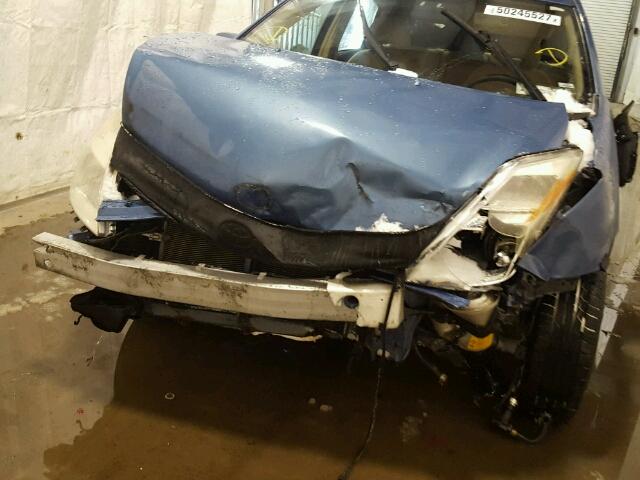 JTDKB20U053053319 - 2005 TOYOTA PRIUS BLUE photo 9