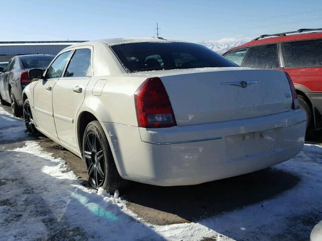 2C3KA53G77H694384 - 2007 CHRYSLER 300 TOURIN CREAM photo 3