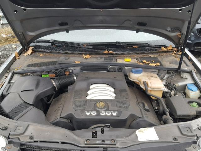 WVWTH63BX4P205781 - 2004 VOLKSWAGEN PASSAT GLX 灰色 照片 7