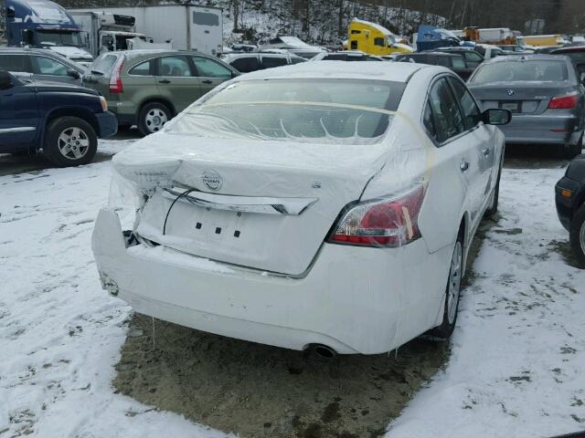 1N4AL3AP0FN386803 - 2015 NISSAN ALTIMA 2.5 WHITE photo 4