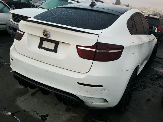 5YMGZ0C50BLK14104 - 2011 BMW X6 M WHITE photo 4