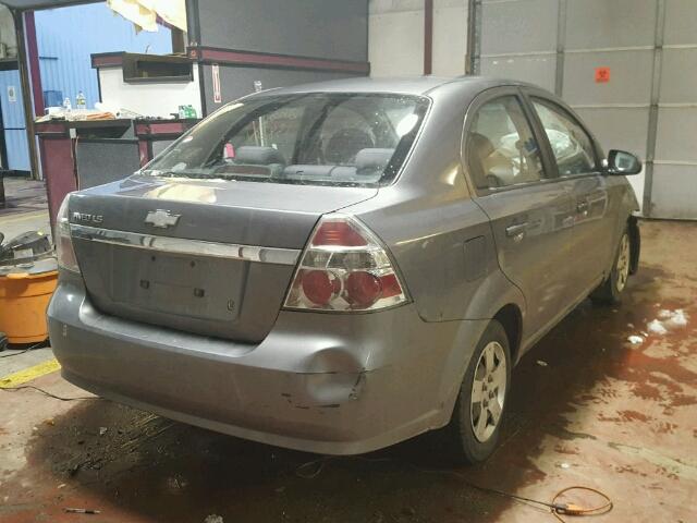 KL1TD566X8B083664 - 2008 CHEVROLET AVEO BASE SILVER photo 4