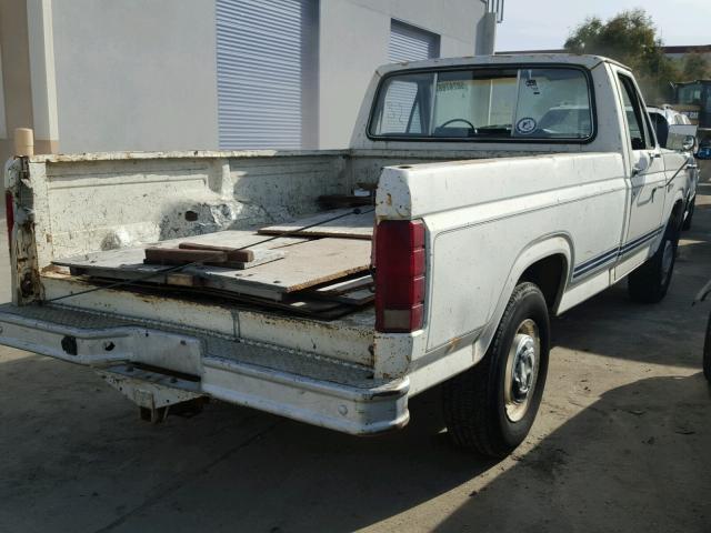 1FTHF25Z6CRA17499 - 1982 FORD F250 WHITE photo 4