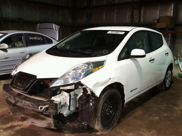 1N4AZ0CP8EC340737 - 2014 NISSAN LEAF S WHITE photo 2