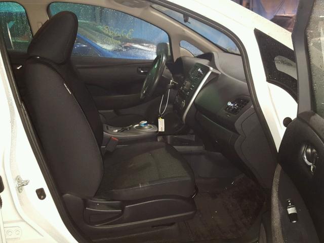 1N4AZ0CP8EC340737 - 2014 NISSAN LEAF S WHITE photo 5