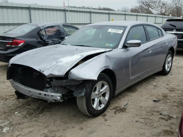 2C3CDXBG9EH340680 - 2014 DODGE CHARGER SE SILVER photo 2