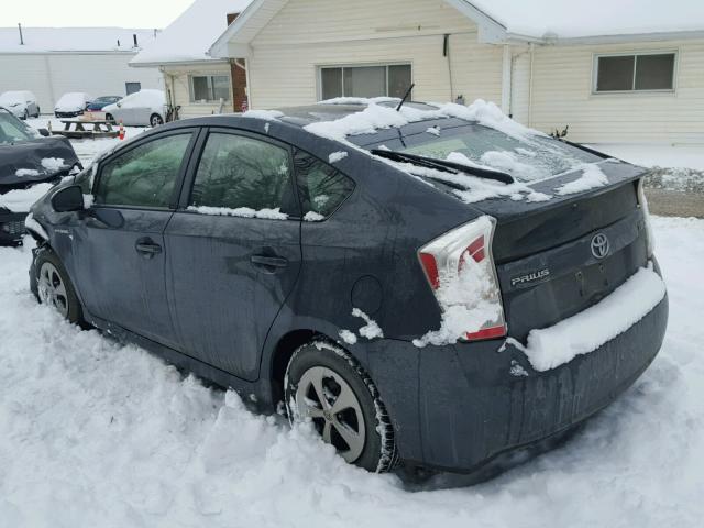 JTDKN3DU1D5594776 - 2013 TOYOTA PRIUS GRAY photo 3