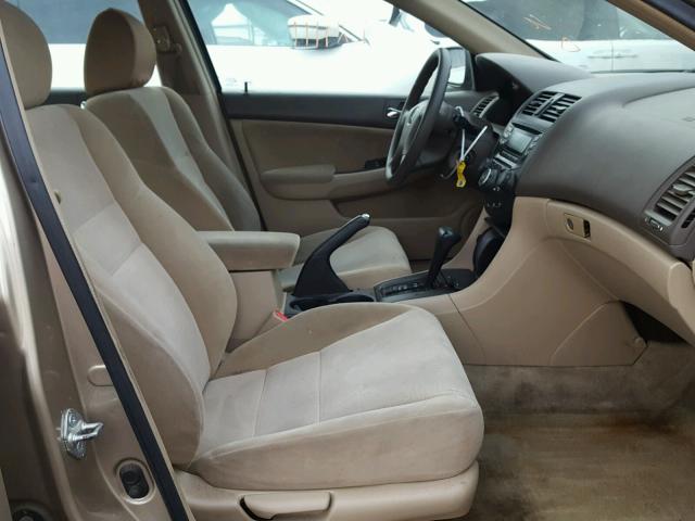 1HGCM56445A124929 - 2005 HONDA ACCORD LX GOLD photo 5