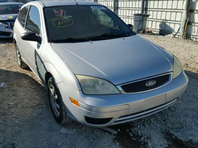 3FAFP31N15R114670 - 2005 FORD FOCUS ZX3 SILVER photo 1