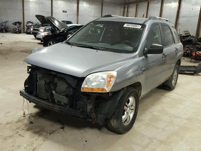 KNDJE723977367602 - 2007 KIA SPORTAGE E GRAY photo 2