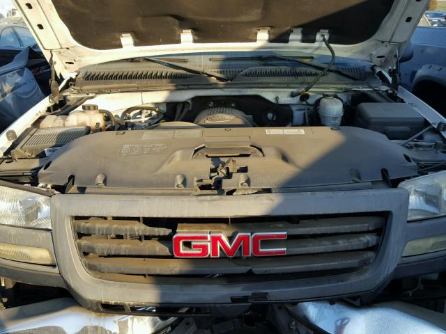 1GDHC24U55E334016 - 2005 GMC SIERRA C25 WHITE photo 7