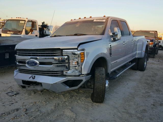 1FT8W3DT4HEB34645 - 2017 FORD F350 SUPER SILVER photo 2