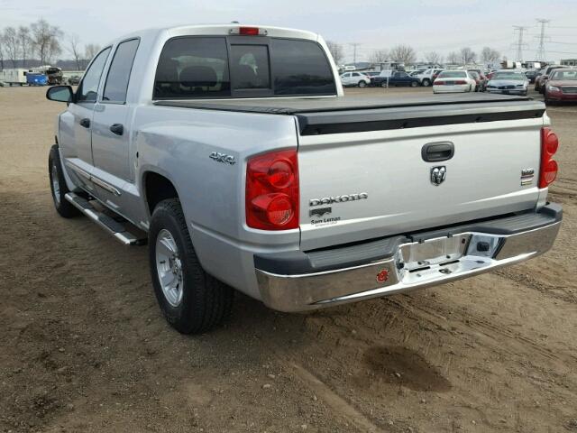 1D7HW58N58S602848 - 2008 DODGE DAKOTA QUA SILVER photo 3