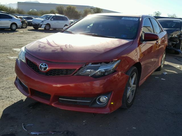 4T1BF1FK8DU642966 - 2013 TOYOTA CAMRY L RED photo 2