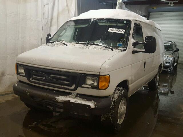 1FTNE24L47DA21816 - 2007 FORD ECONOLINE WHITE photo 2