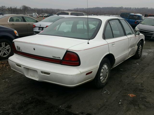 1G3HN52KXW4807031 - 1998 OLDSMOBILE 88 BASE WHITE photo 4