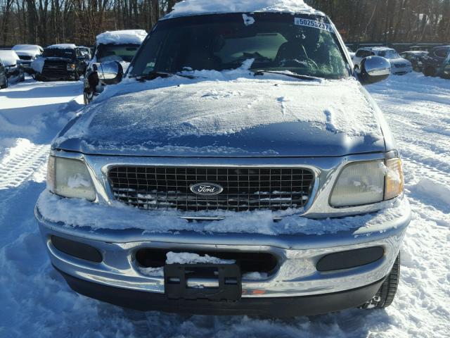 1FMRU18W9WLB87610 - 1998 FORD EXPEDITION BLUE photo 7