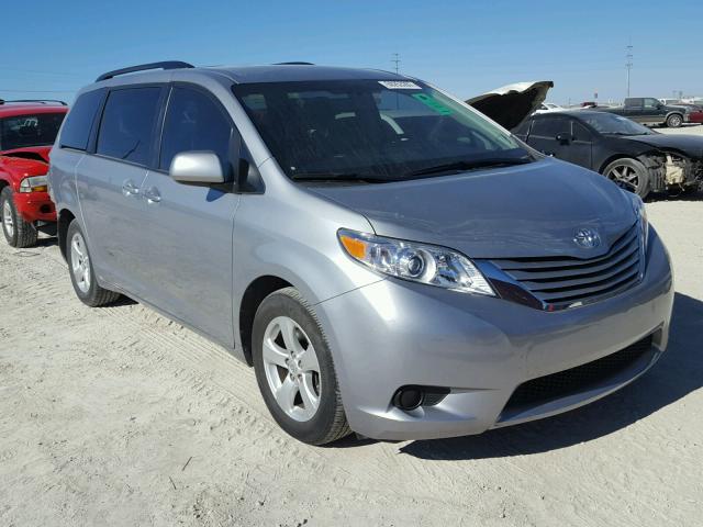 5TDKK3DC4FS670388 - 2015 TOYOTA SIENNA LE SILVER photo 1